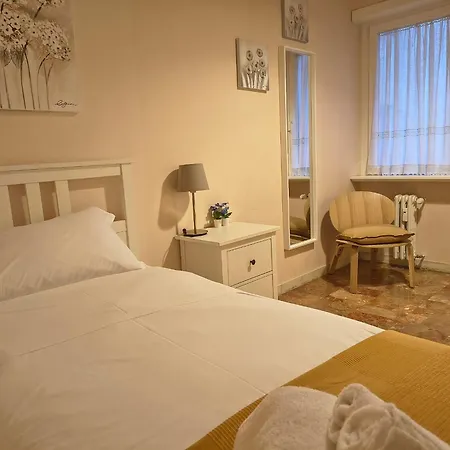 Maison Piramide Apartment Rome