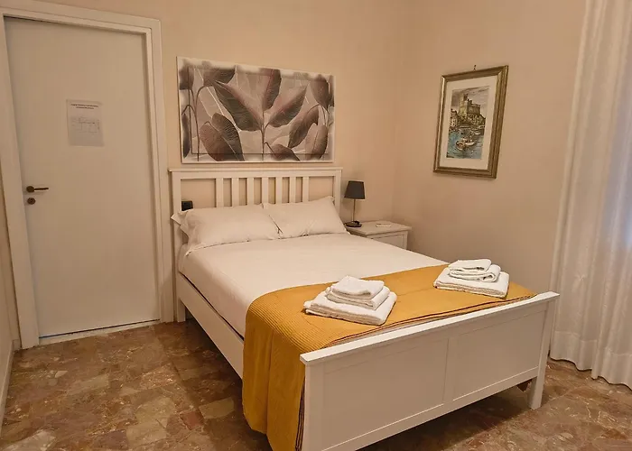 Maison Piramide Rome